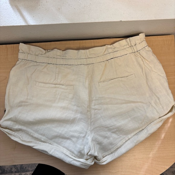 By Anthropologie City Beach Shorts Linen Blend size M - Picture 7 of 16
